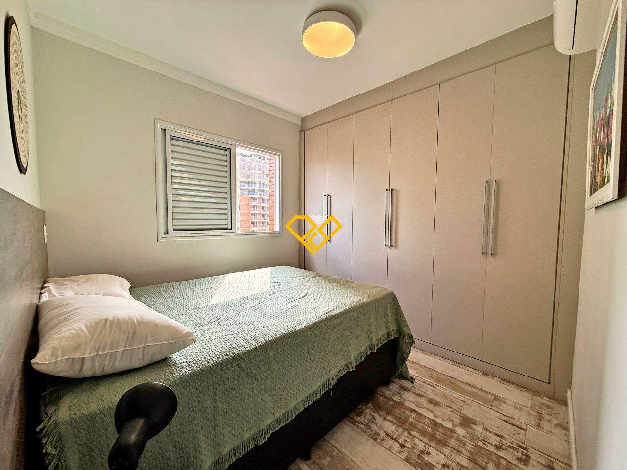 Apartamento para aluguel no Ponta da Praia: Dormitório 1 - suíte