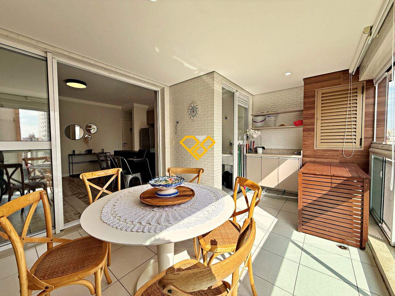 Apartamento para aluguel no Ponta da Praia: Varanda