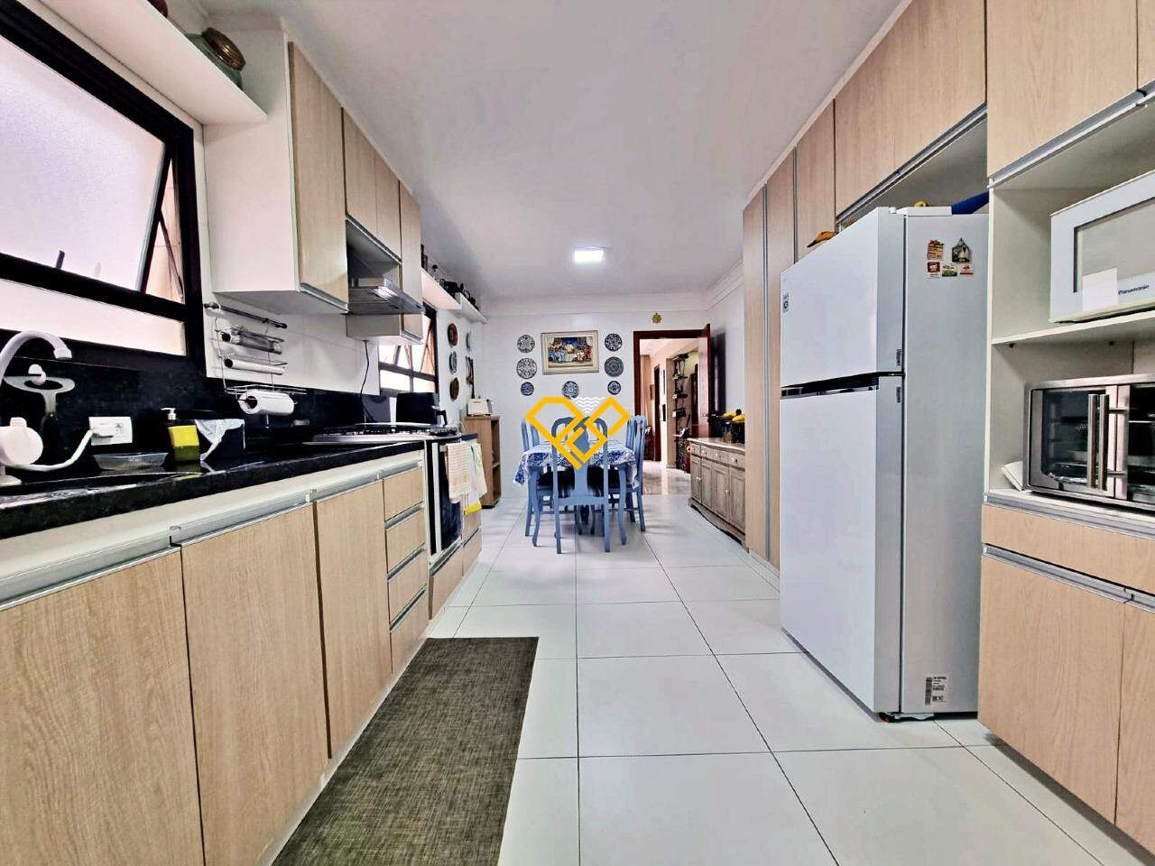 Apartamento à venda no Embaré: Cozinha