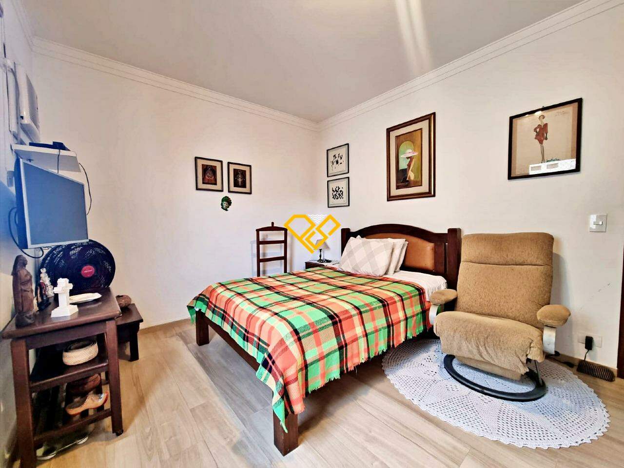Apartamento à venda no Embaré: Dormitório 3 - suíte americana