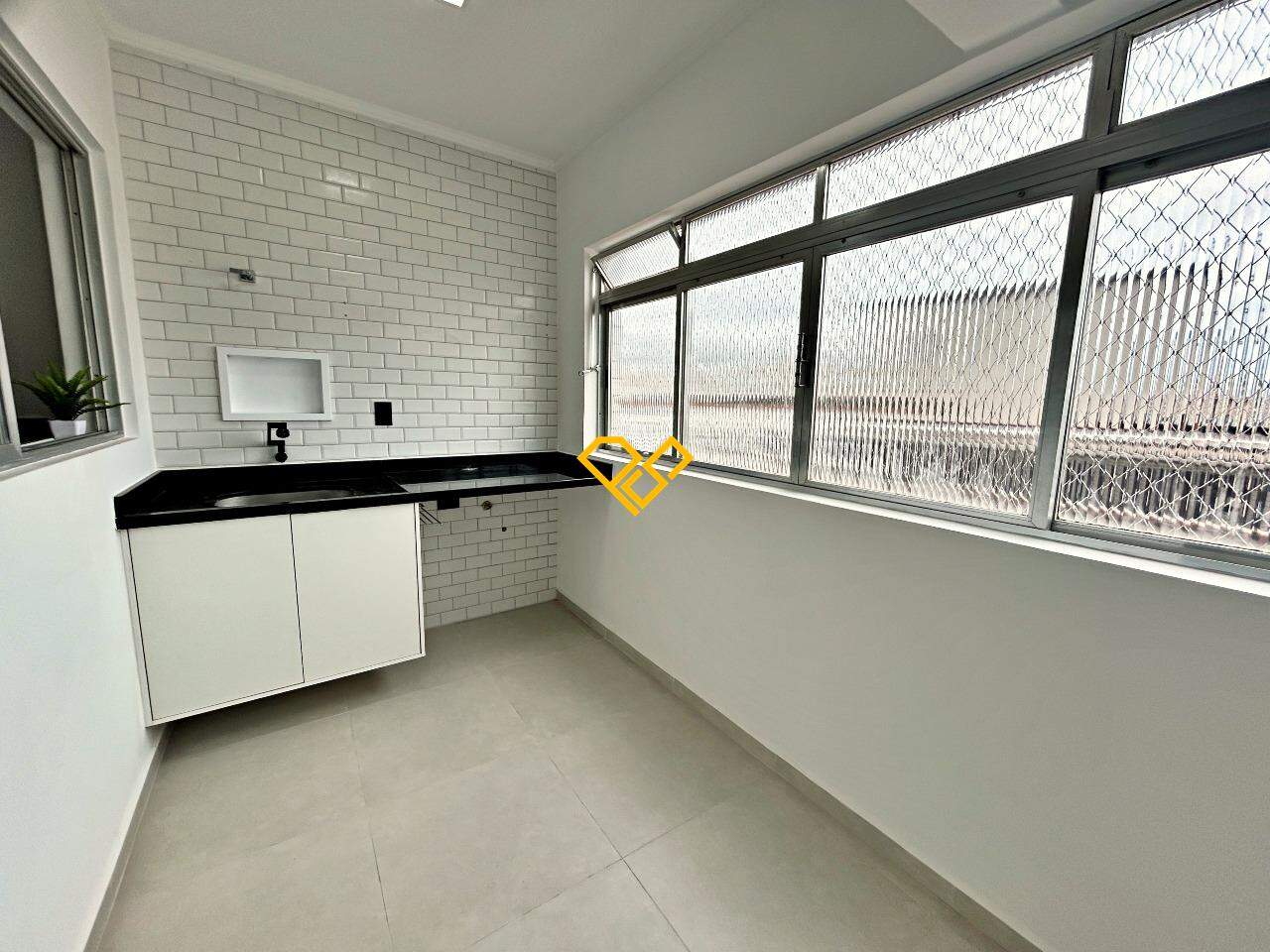 Apartamento à venda no Campo Grande: Área de serviço
