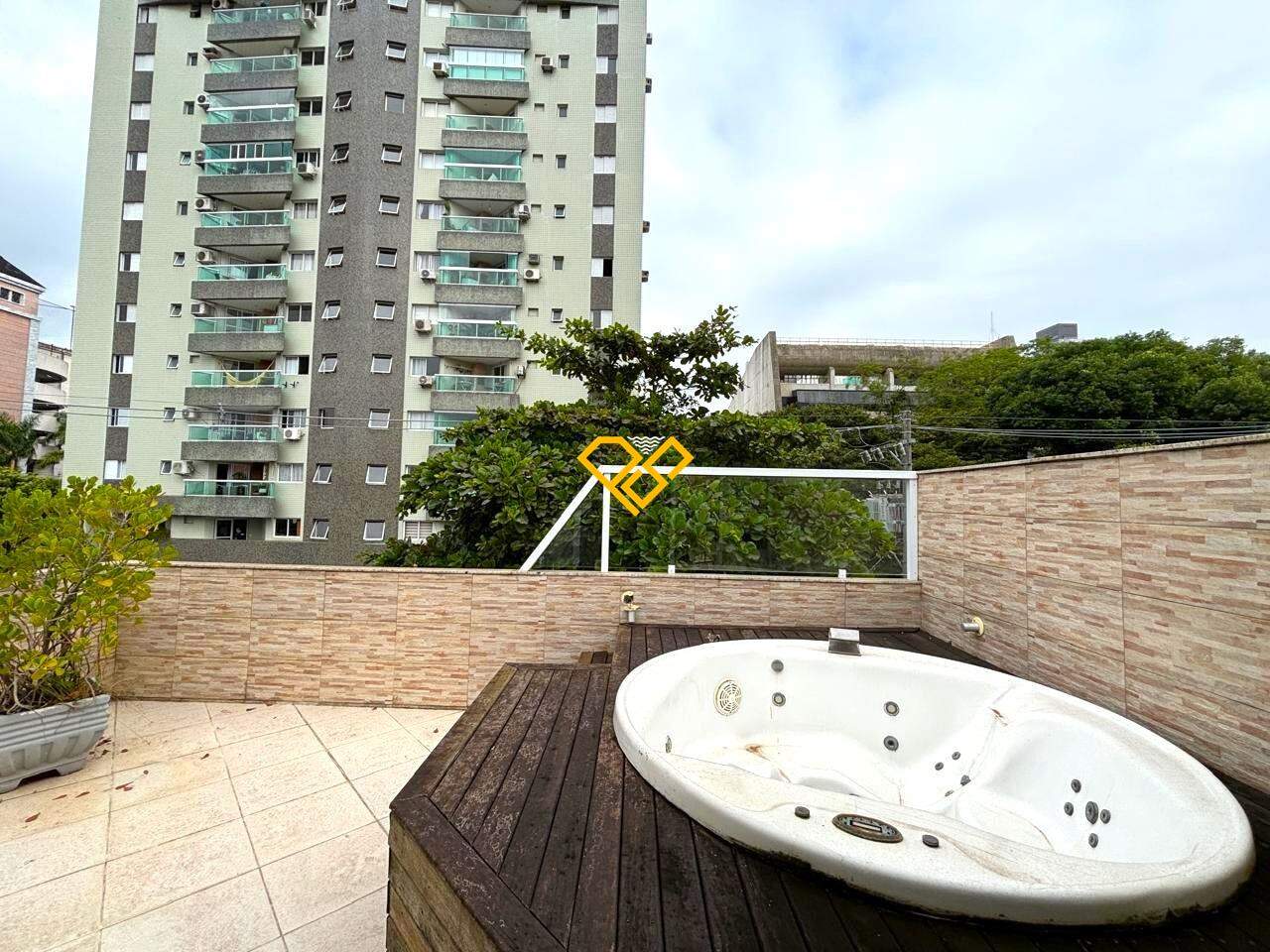 Casa para aluguel no Aparecida: 