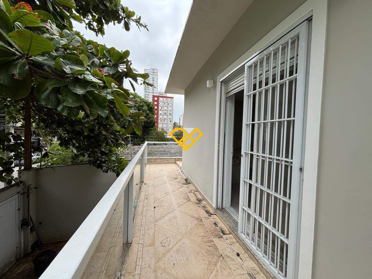 Casa para aluguel no Aparecida: Varanda andar superior