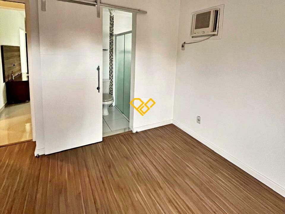 Apartamento à venda no Boqueirão: Dormitório 1 - suíte