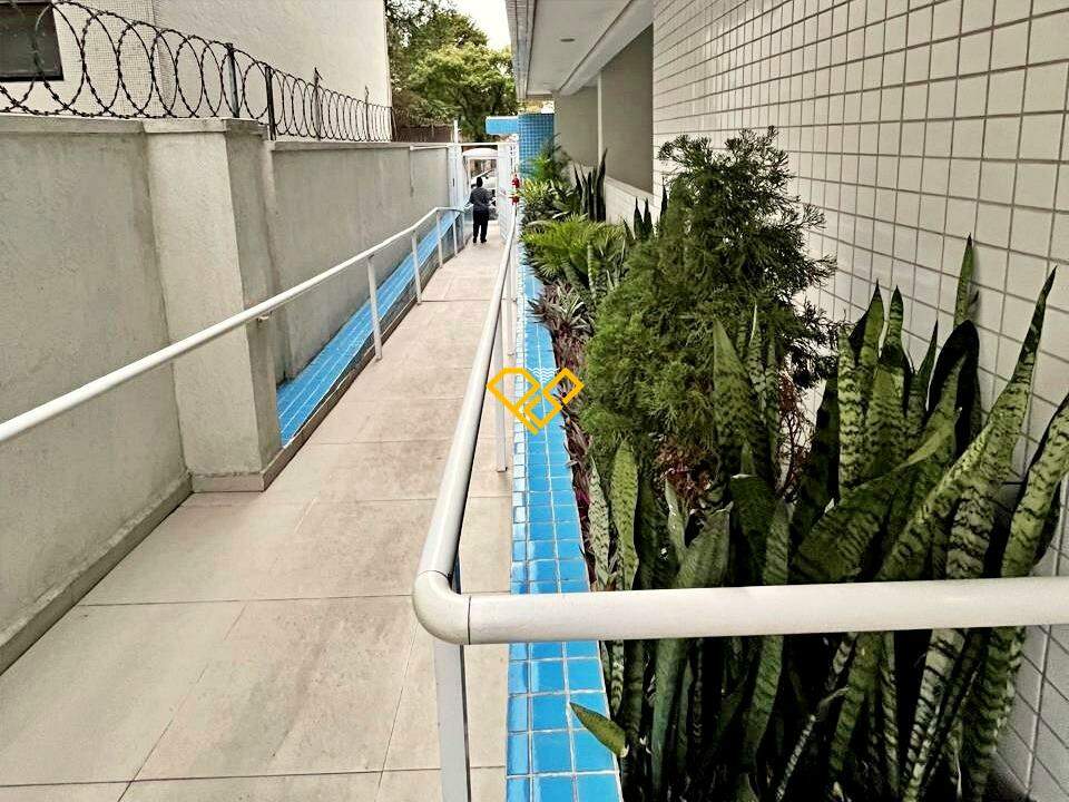 Apartamento à venda no Boqueirão: Entrada