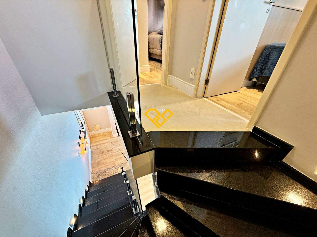 Apartamento Duplex à venda no José Menino: 2° andar