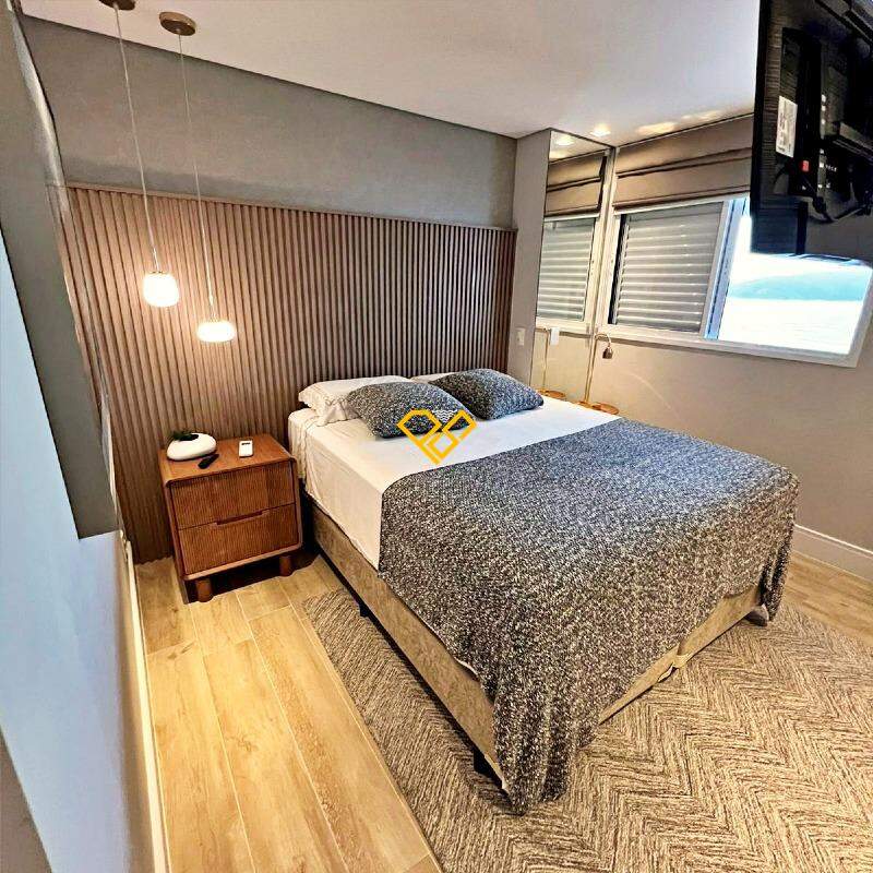 Apartamento Duplex à venda no José Menino: Suíte 1