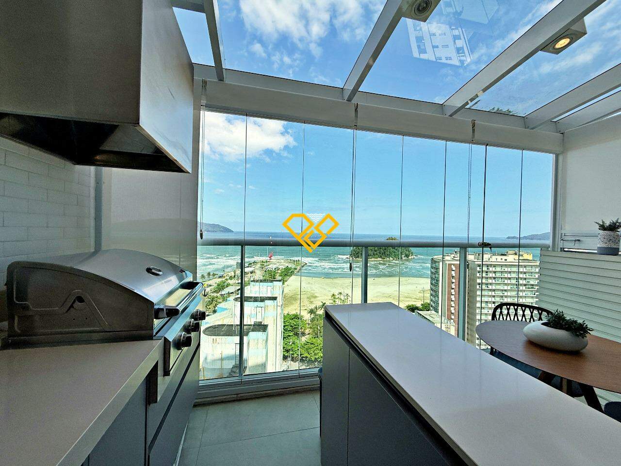 Apartamento Duplex à venda no José Menino: Varanda