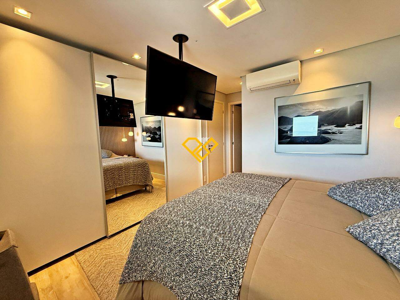 Apartamento Duplex à venda no José Menino: Suíte 1