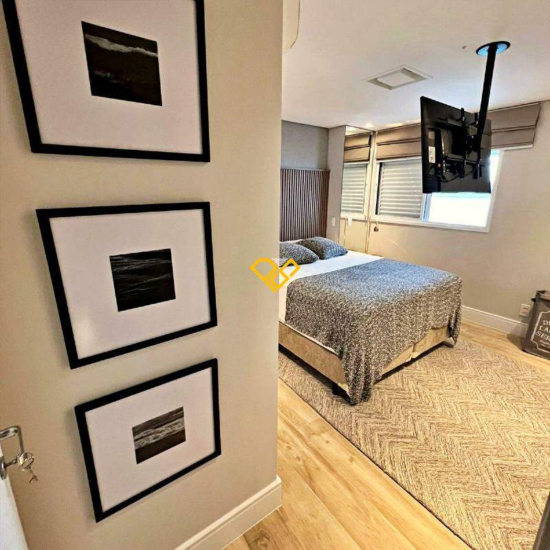 Apartamento Duplex à venda no José Menino: Suíte 1
