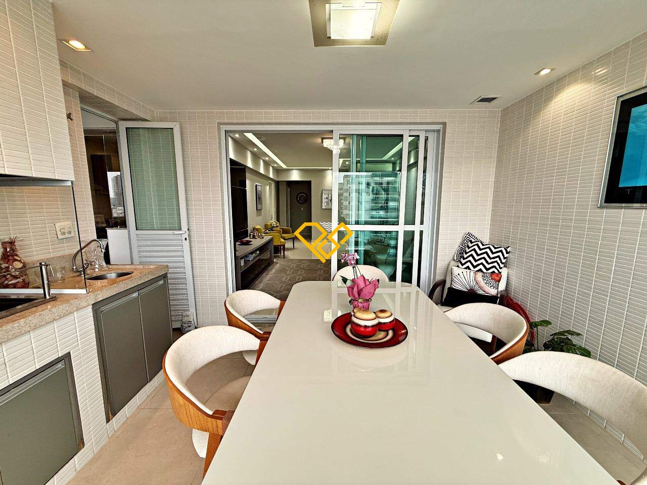 Apartamento à venda no Aparecida: Varanda