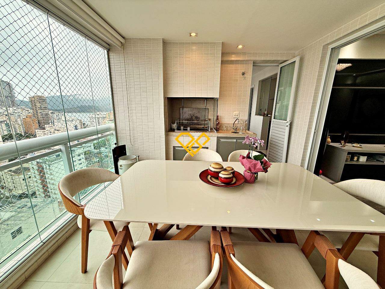 Apartamento à venda no Aparecida: Varanda