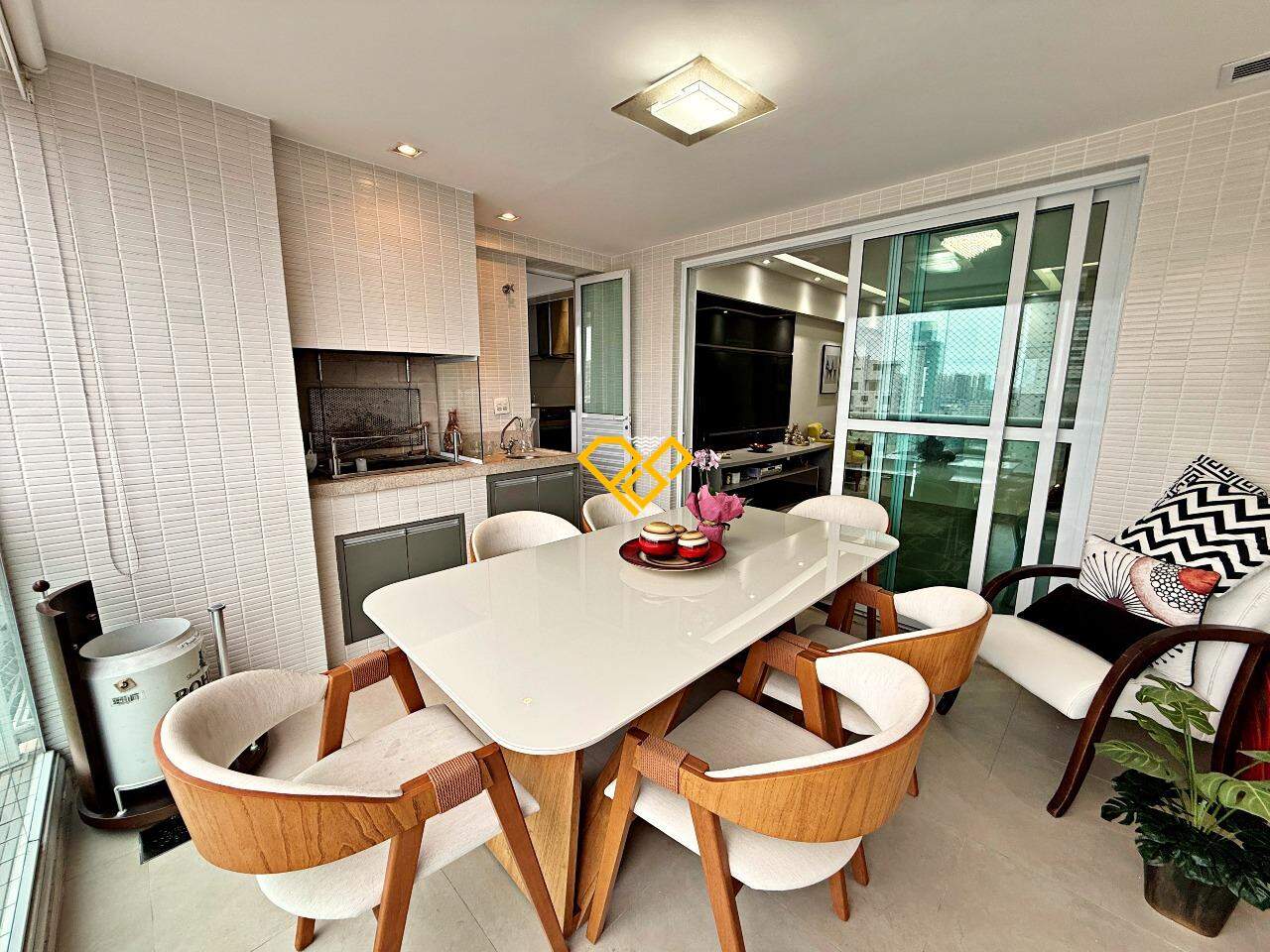 Apartamento à venda no Aparecida: Varanda