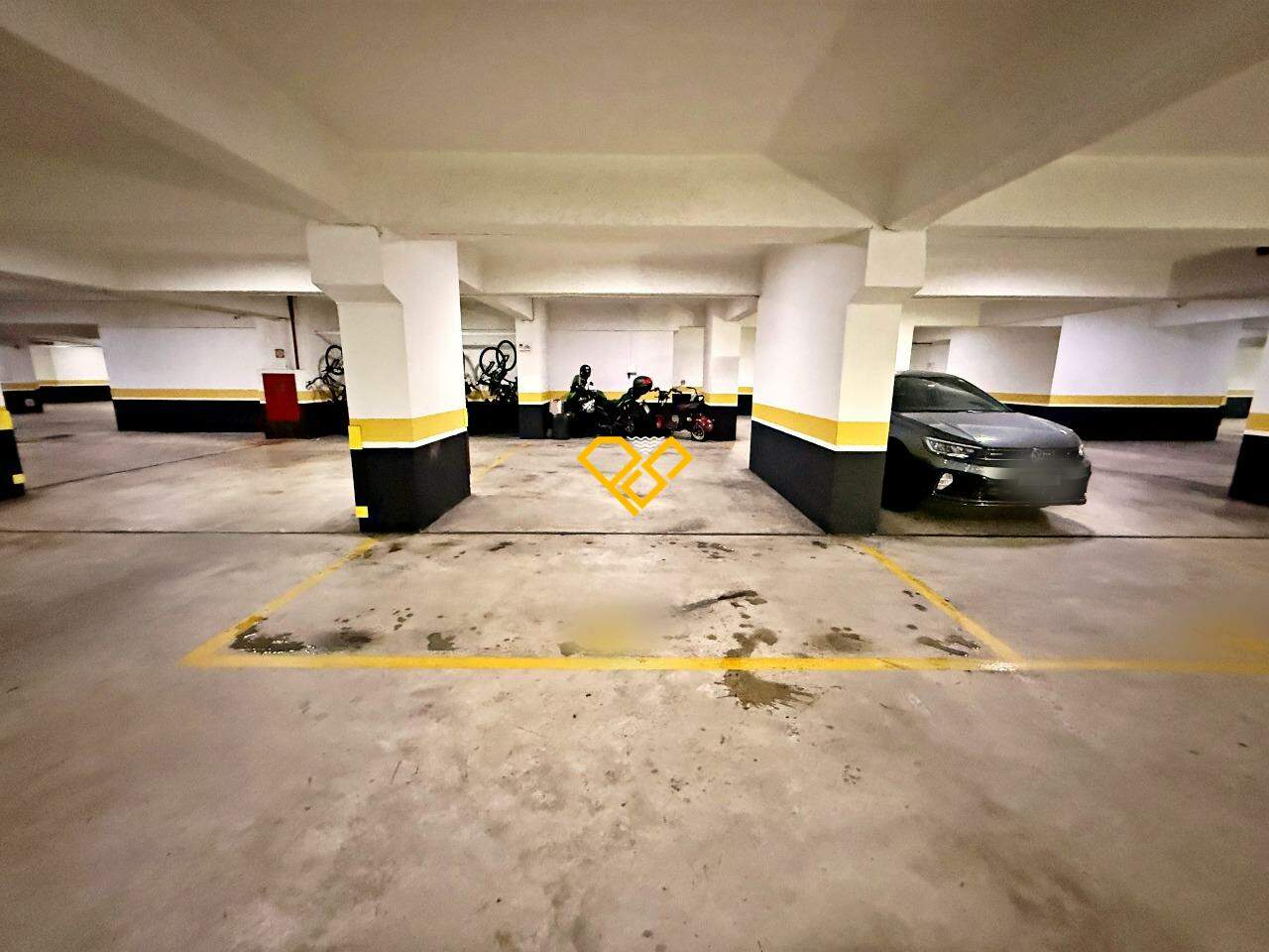 Apartamento à venda no Aparecida: Garagem