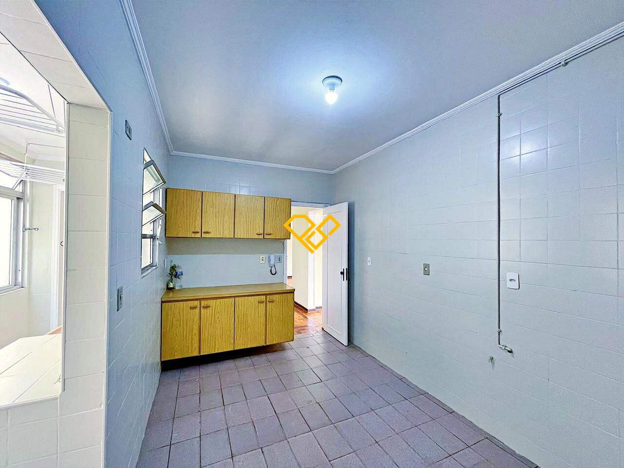 Apartamento para aluguel no Embaré: Cozinha