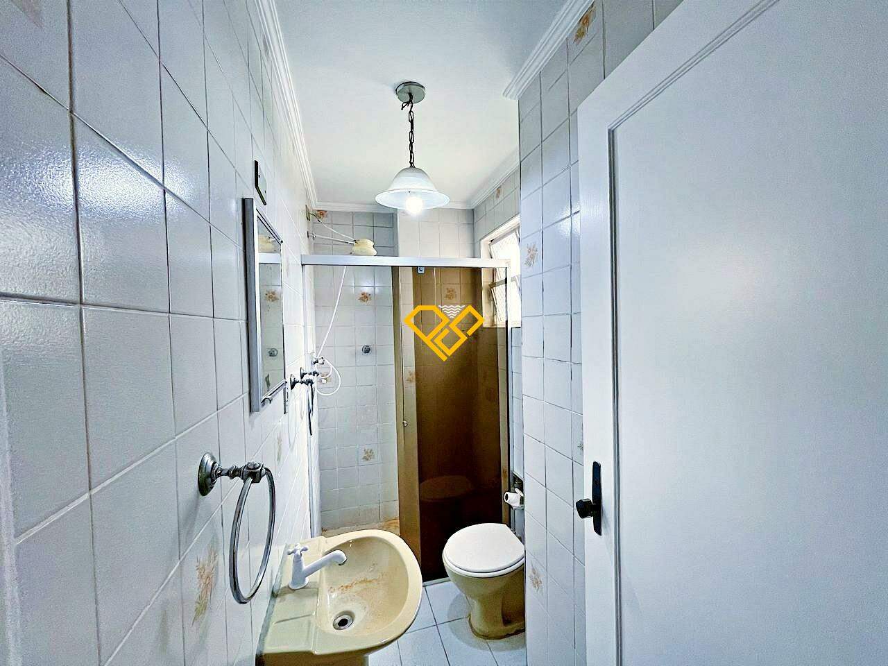 Apartamento para aluguel no Embaré: Wc suíte