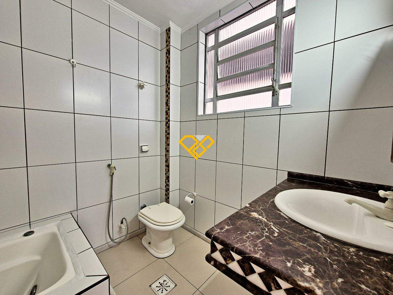 Apartamento à venda no Gonzaga: Wc suíte