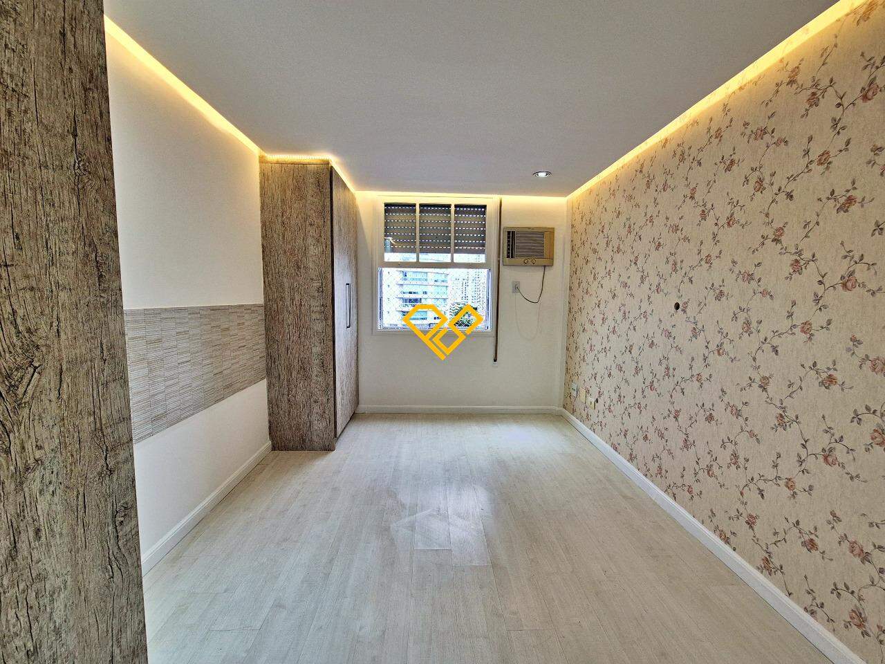 Apartamento à venda no Gonzaga: Dormitório 1 - suíte