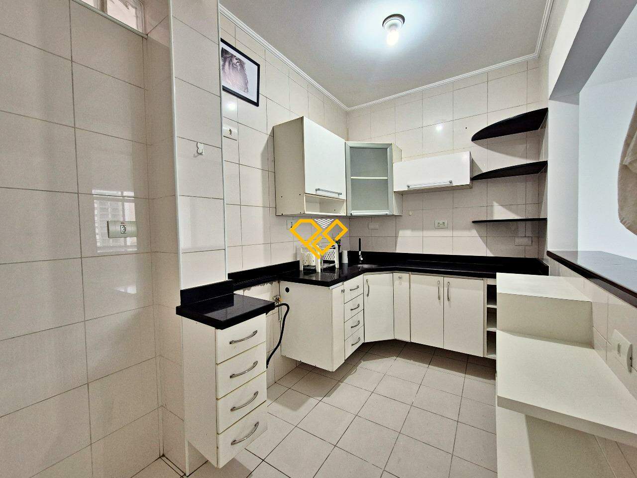 Apartamento à venda no Gonzaga: Cozinha