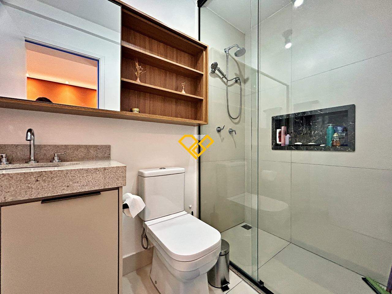 Apartamento à venda no Aparecida: Wc suíte
