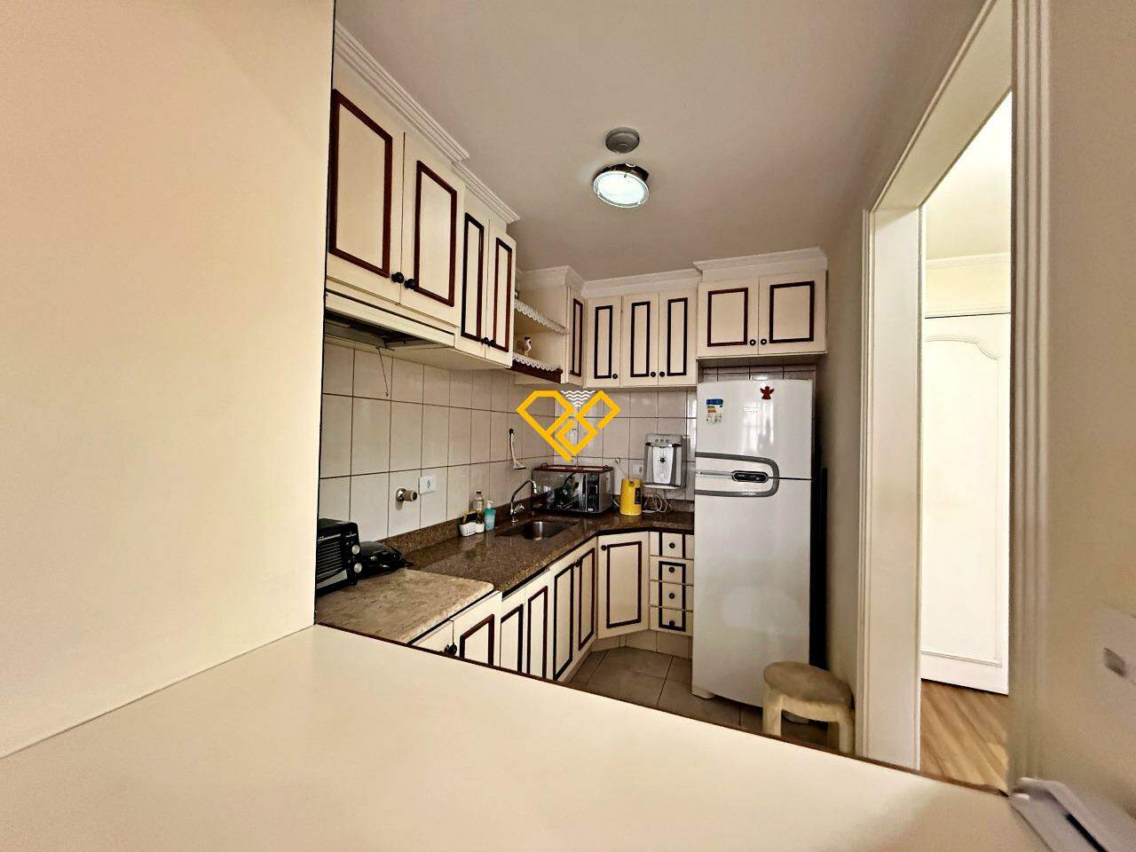 Apartamento à venda no Gonzaga: Cozinha