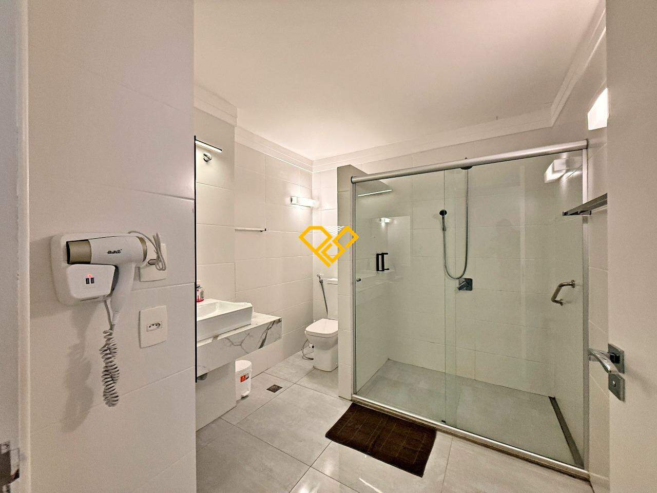 Apartamento à venda no Pompéia: Wc social