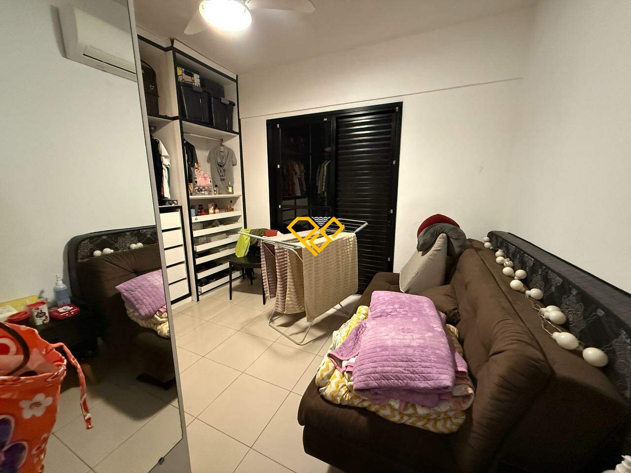Apartamento à venda no Ponta da Praia: Dormitório 1 - suíte