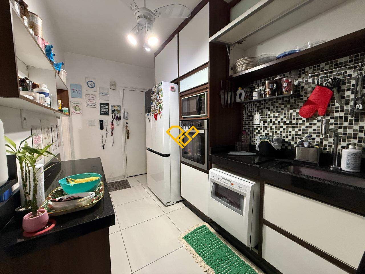 Apartamento à venda no Ponta da Praia: Cozinha