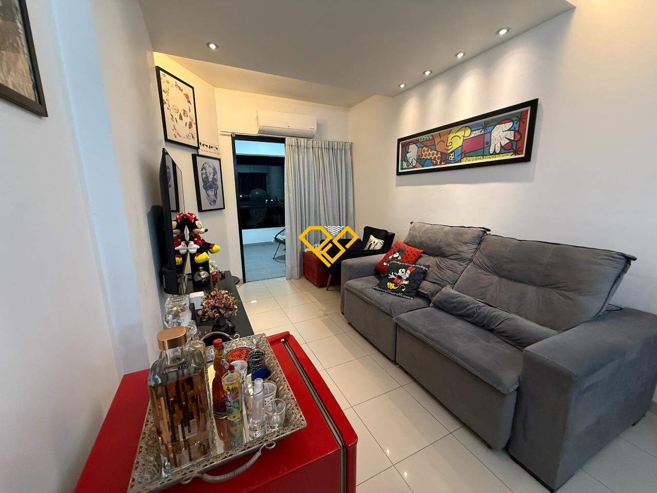Apartamento à venda no Ponta da Praia: Sala