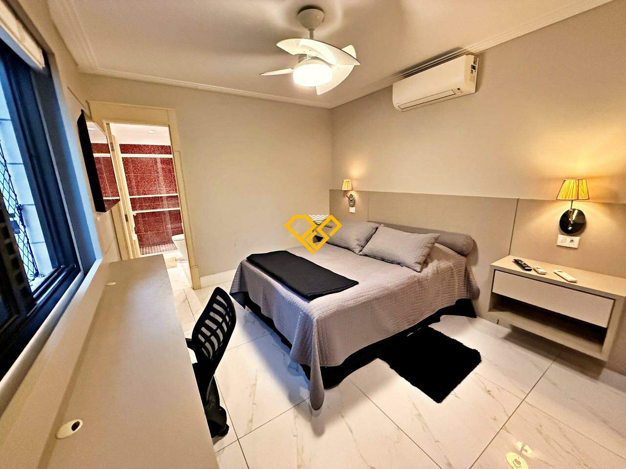 Apartamento à venda no Embaré: Dormitório 1 - suíte