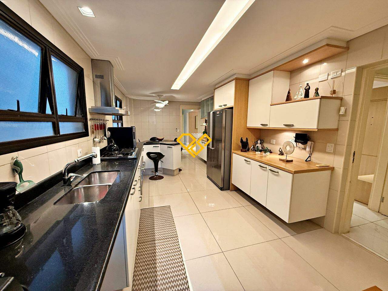 Apartamento à venda no Embaré: Cozinha