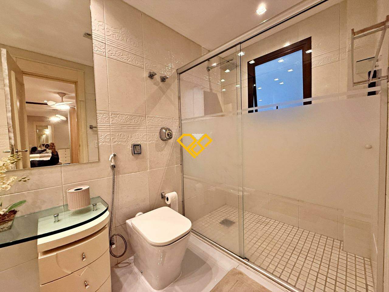 Apartamento à venda no Embaré: Wc suíte 2