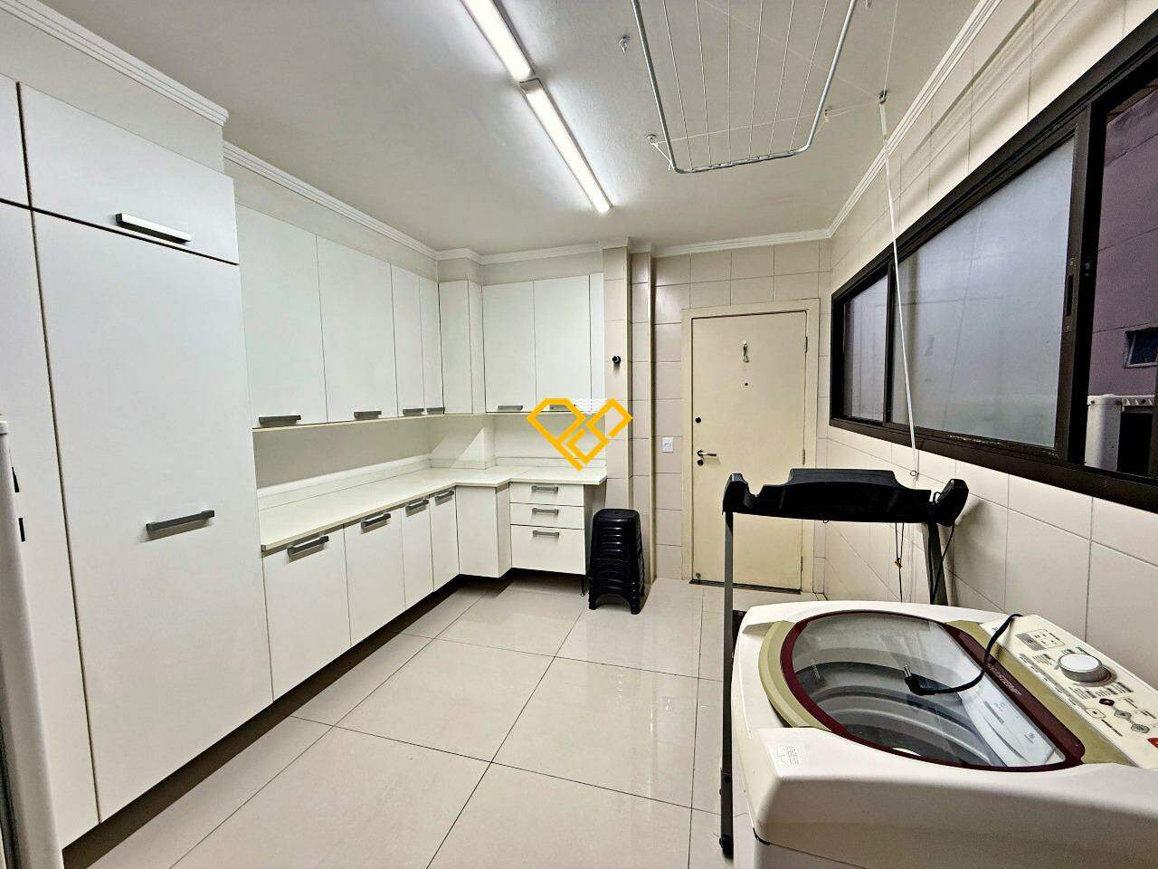 Apartamento à venda no Embaré: Área de serviço