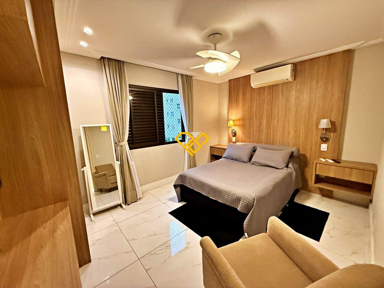 Apartamento à venda no Embaré: Dormitório 4