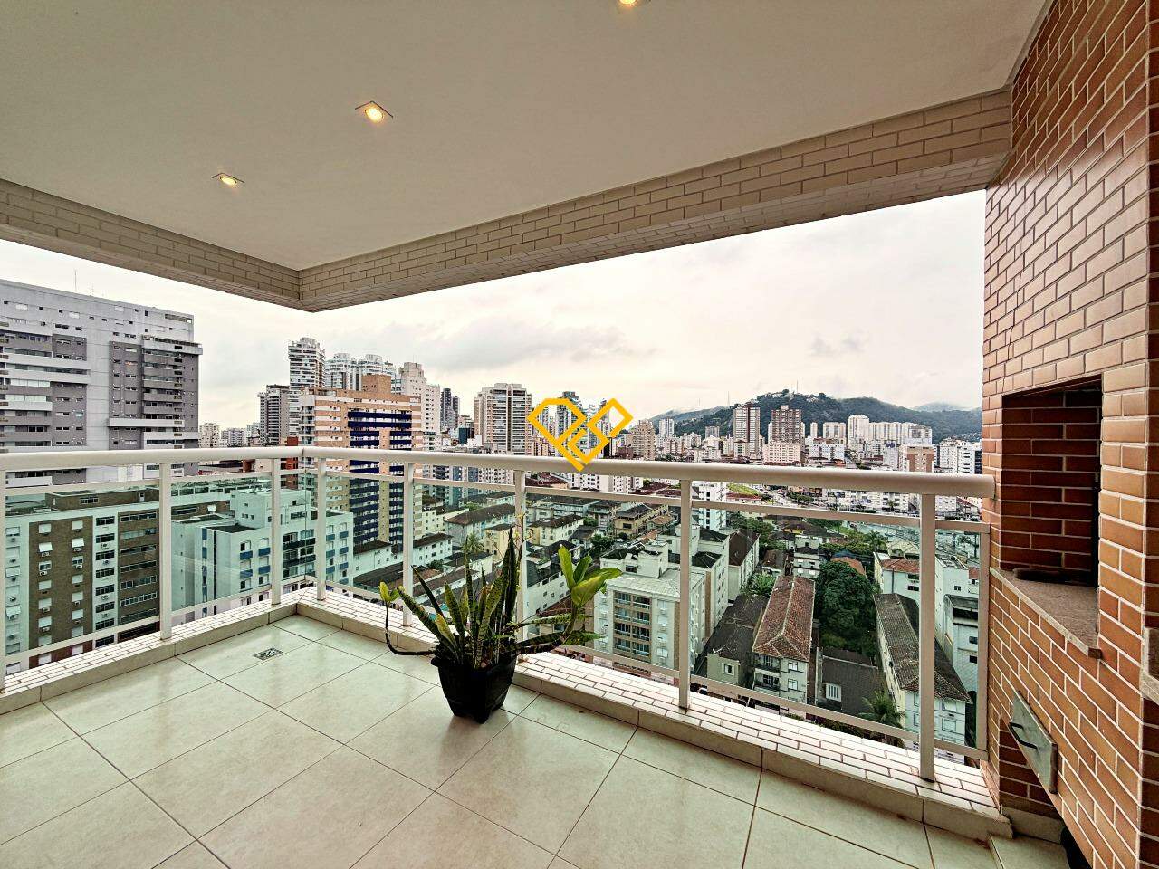 Apartamento à venda no Gonzaga: Varanda
