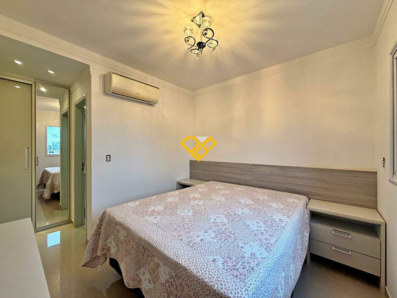 Apartamento à venda no Gonzaga: Dormitório 1 - suíte