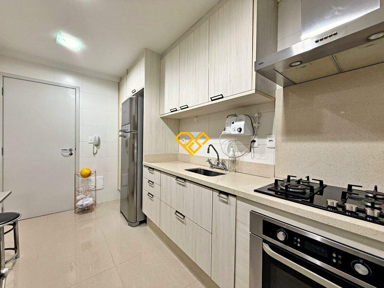Apartamento à venda no Gonzaga: Cozinha