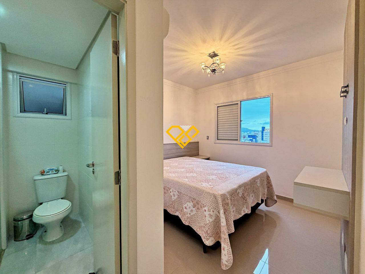 Apartamento à venda no Gonzaga: Dormitório 1 - suíte