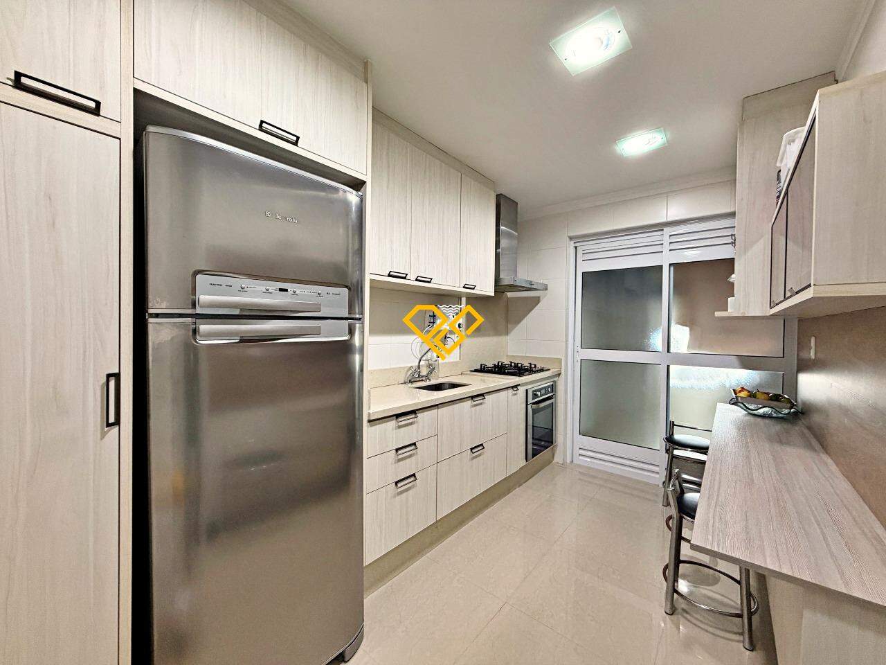 Apartamento à venda no Gonzaga: Cozinha