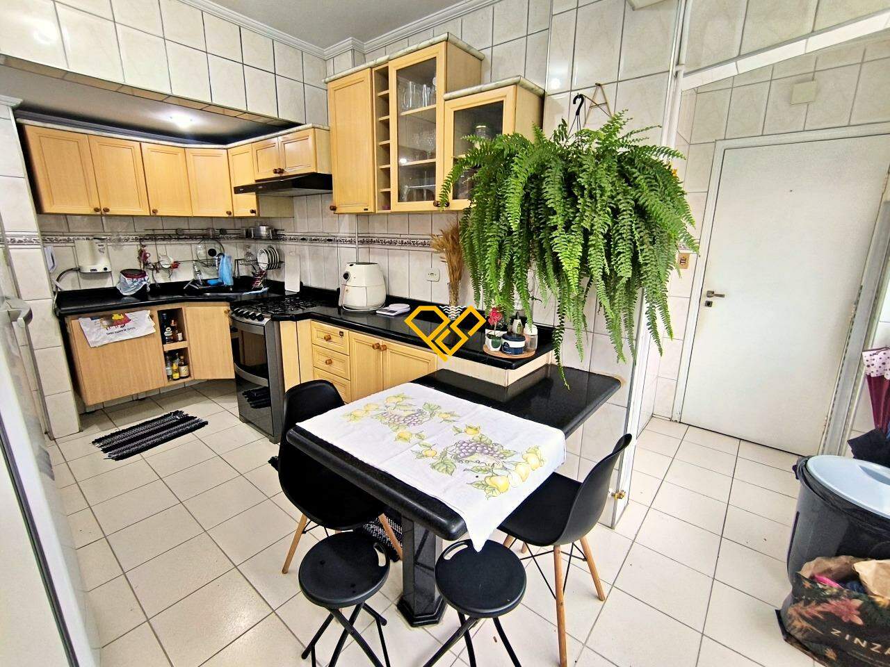 Apartamento à venda no Gonzaga: Cozinha