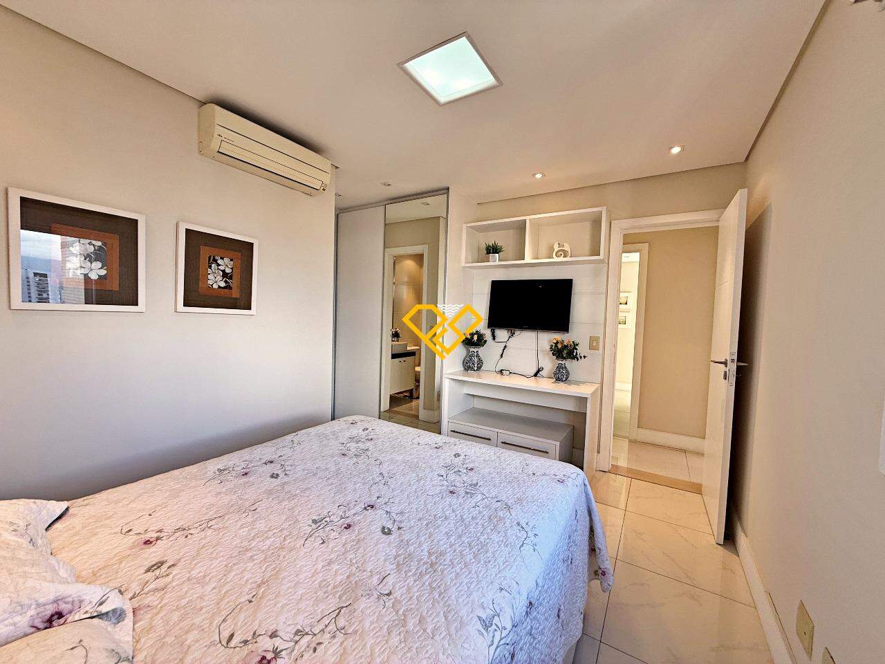 Apartamento à venda no Embaré: Suíte 2