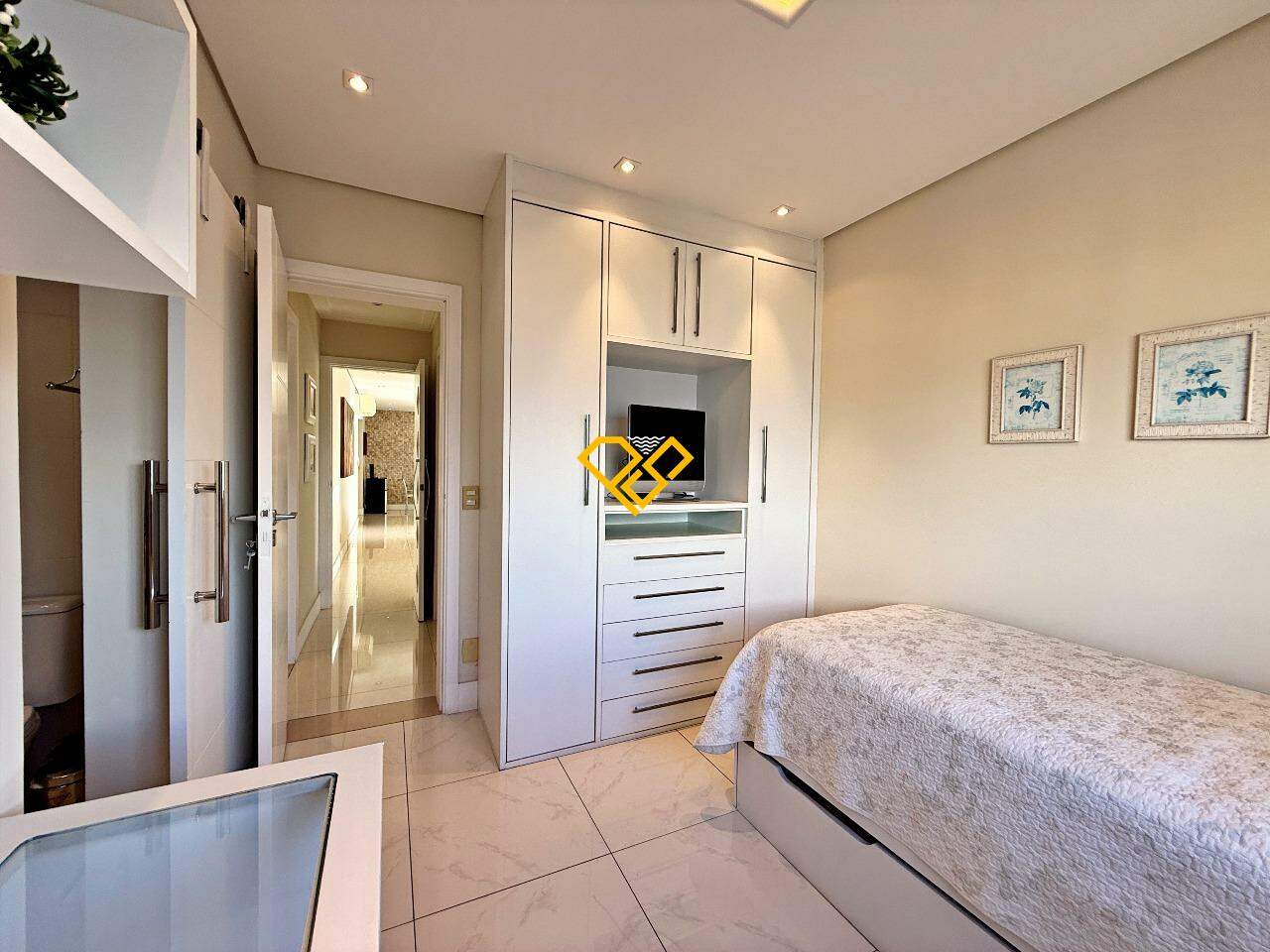 Apartamento à venda no Embaré: Suíte 3