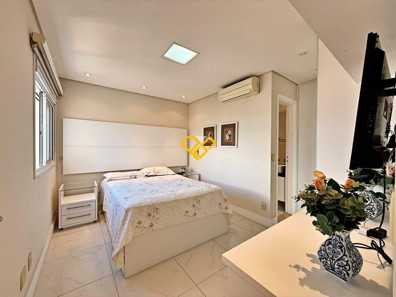 Apartamento à venda no Embaré: Suíte 2