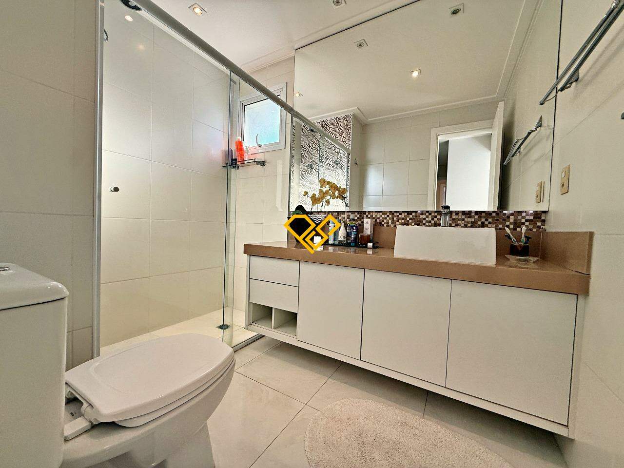 Apartamento à venda no Embaré: Wc suíte 1