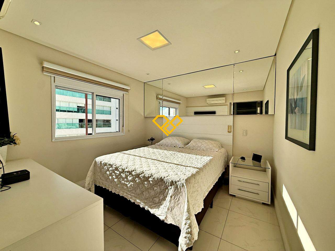 Apartamento à venda no Embaré: Suíte 1