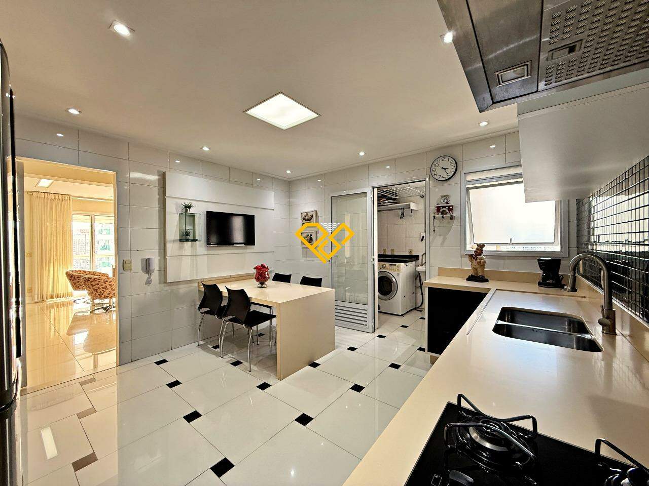 Apartamento à venda no Embaré: Cozinha