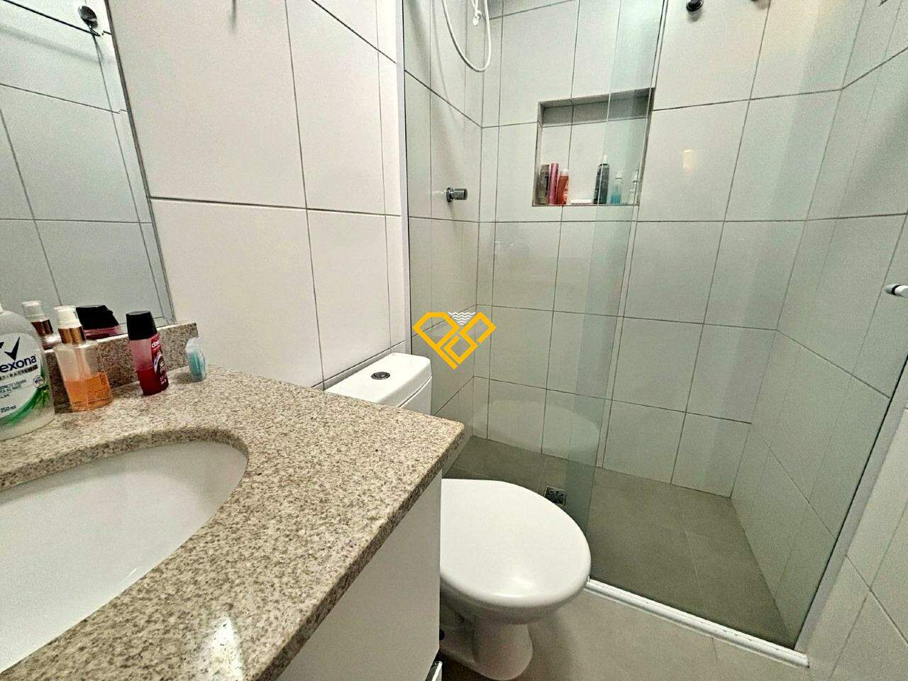 Sobrado à venda no Embaré: