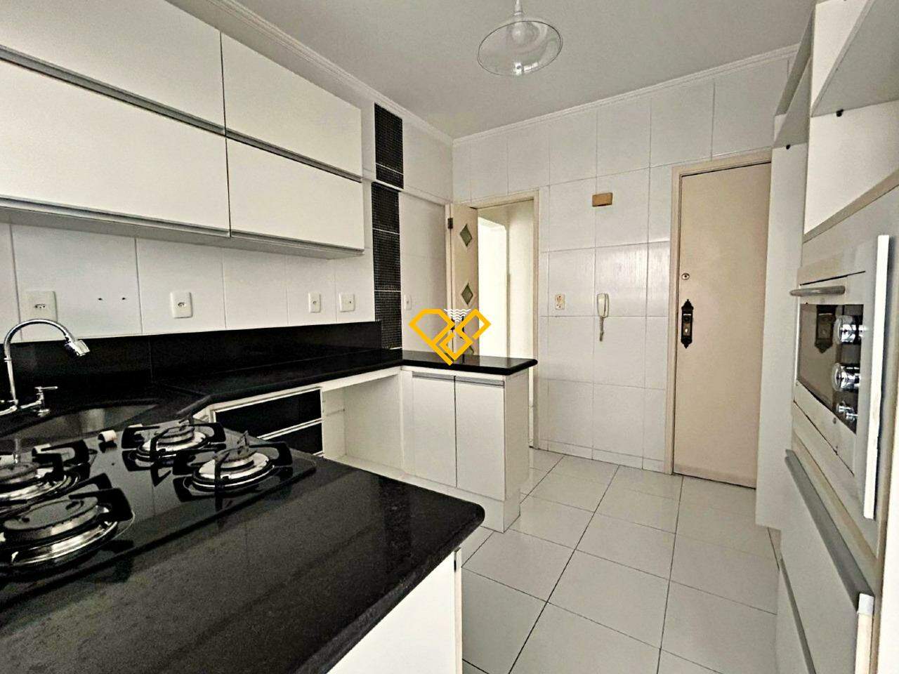 Apartamento para aluguel no Encruzilhada: Cozinha