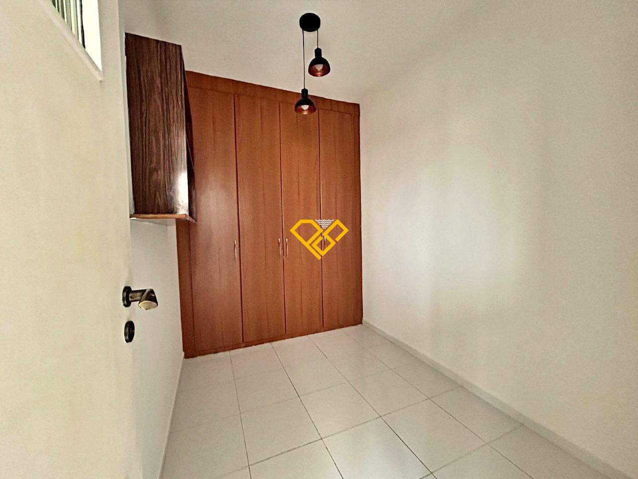 Apartamento para aluguel no Encruzilhada: Dependência