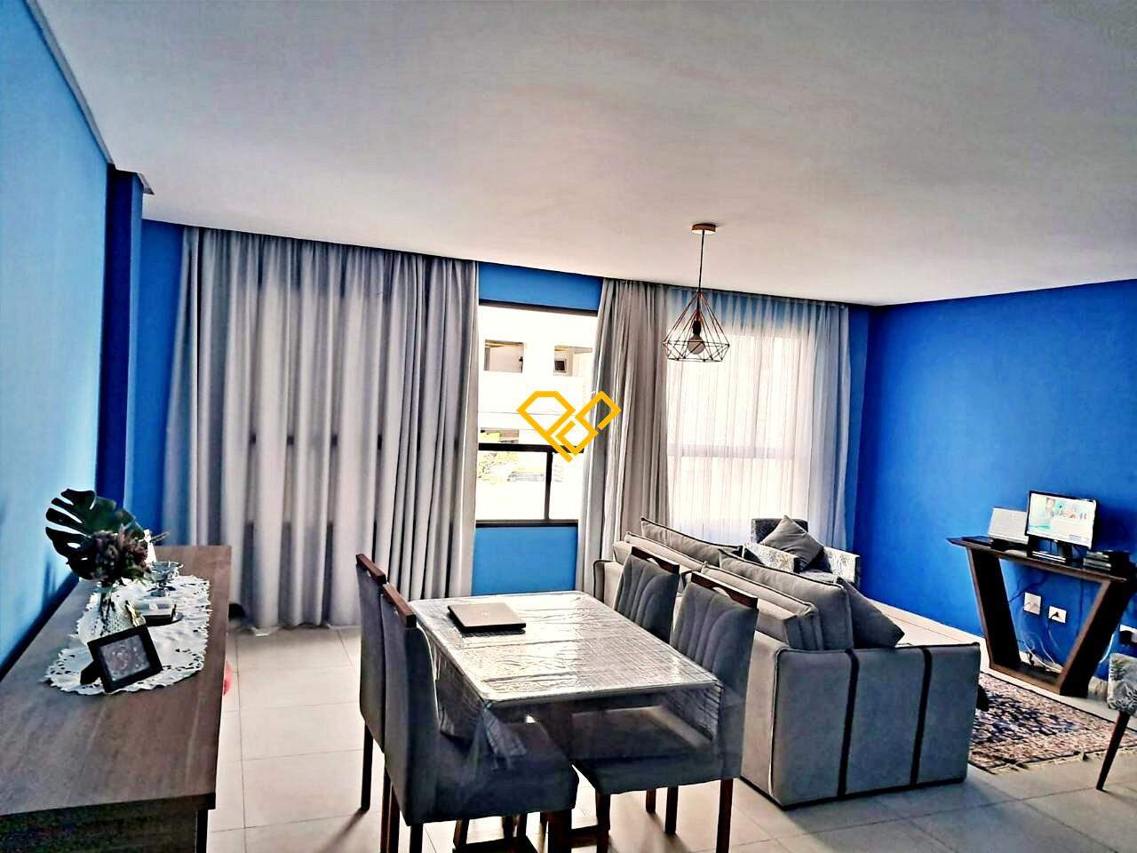 Casa à venda no Ponta da Praia: Sala